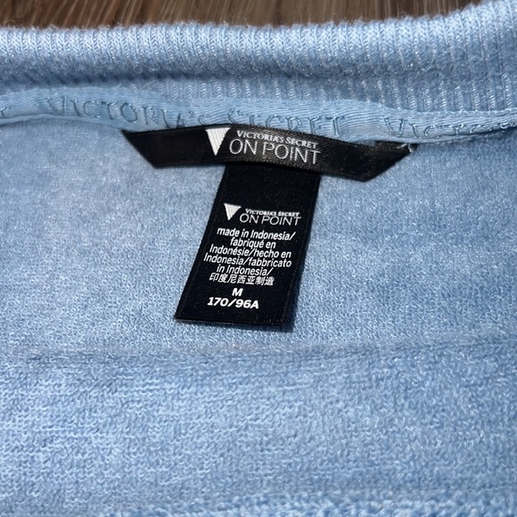 Victoria’s Secret Crewneck “Woman 24/7” blue size M - Picture 3 of 5